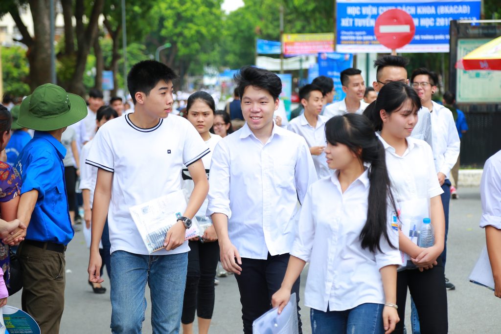 Thông Báo Tuyển Sinh Trung Cấp - Cao Đẳng Chính Quy - Trường Cao Đẳng Kinh Tế Công Nghệ Hà Nội. Tuyển Dụng Xuất Khẩu Lao Động và Du Học Đức, Mỹ, Nhật Bản, Hàn Quốc.